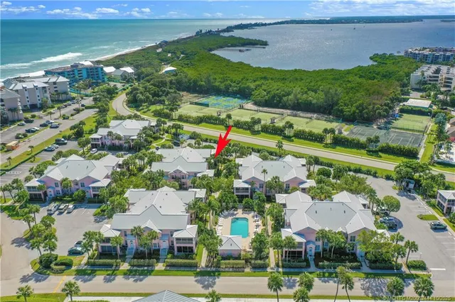 $549,000 | 411 Northeast Plantation Road, Unit 517, Stuart, FL 34996