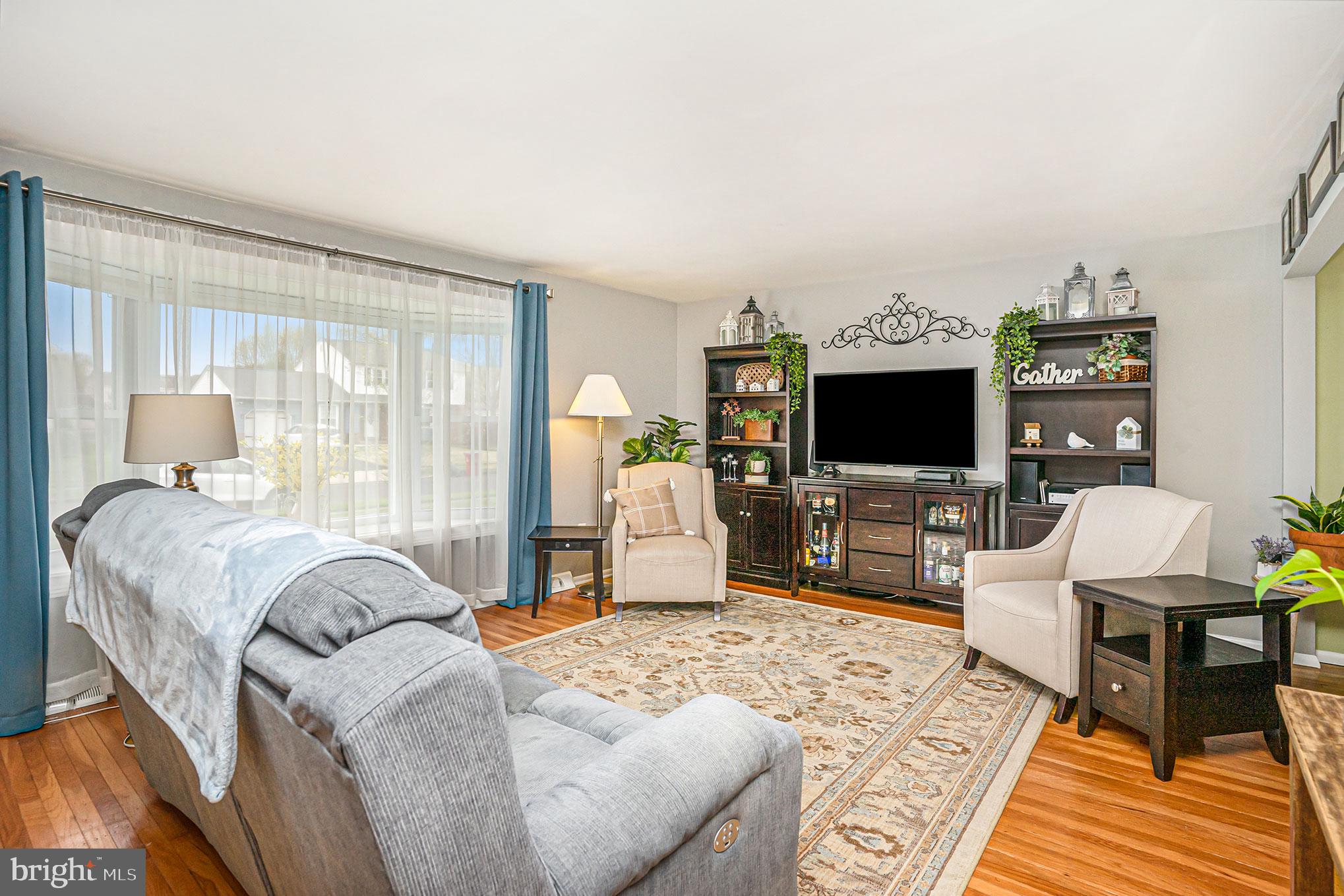 1567 Deer Run Road Warminster, PA 18974 - Photo 11 of 32 Gallery Image 11