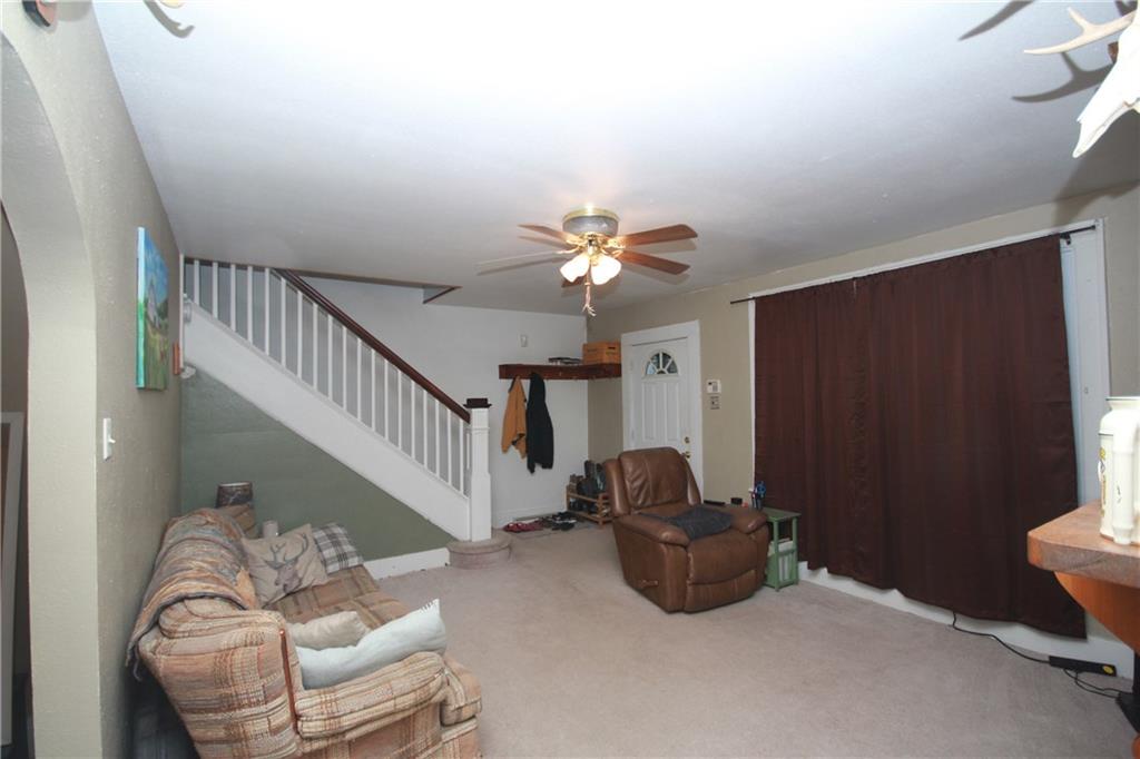 932 Roup Avenue Brackenridge, PA 15014 - Photo 4 of 16 Gallery Image 4