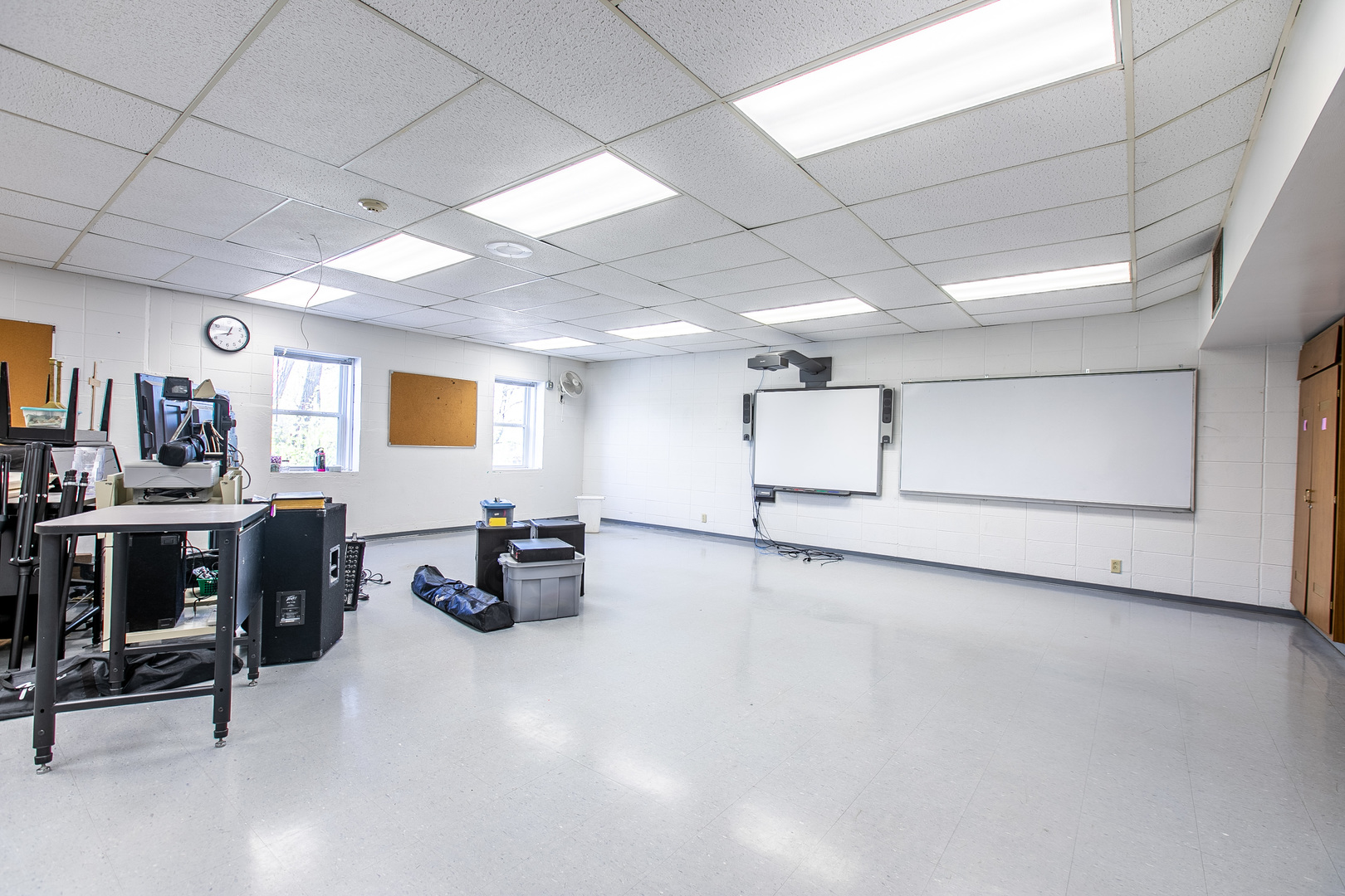 1275 Main Street Antioch, IL 60002 - Photo 10 of 29 a view of a room with gym equipment