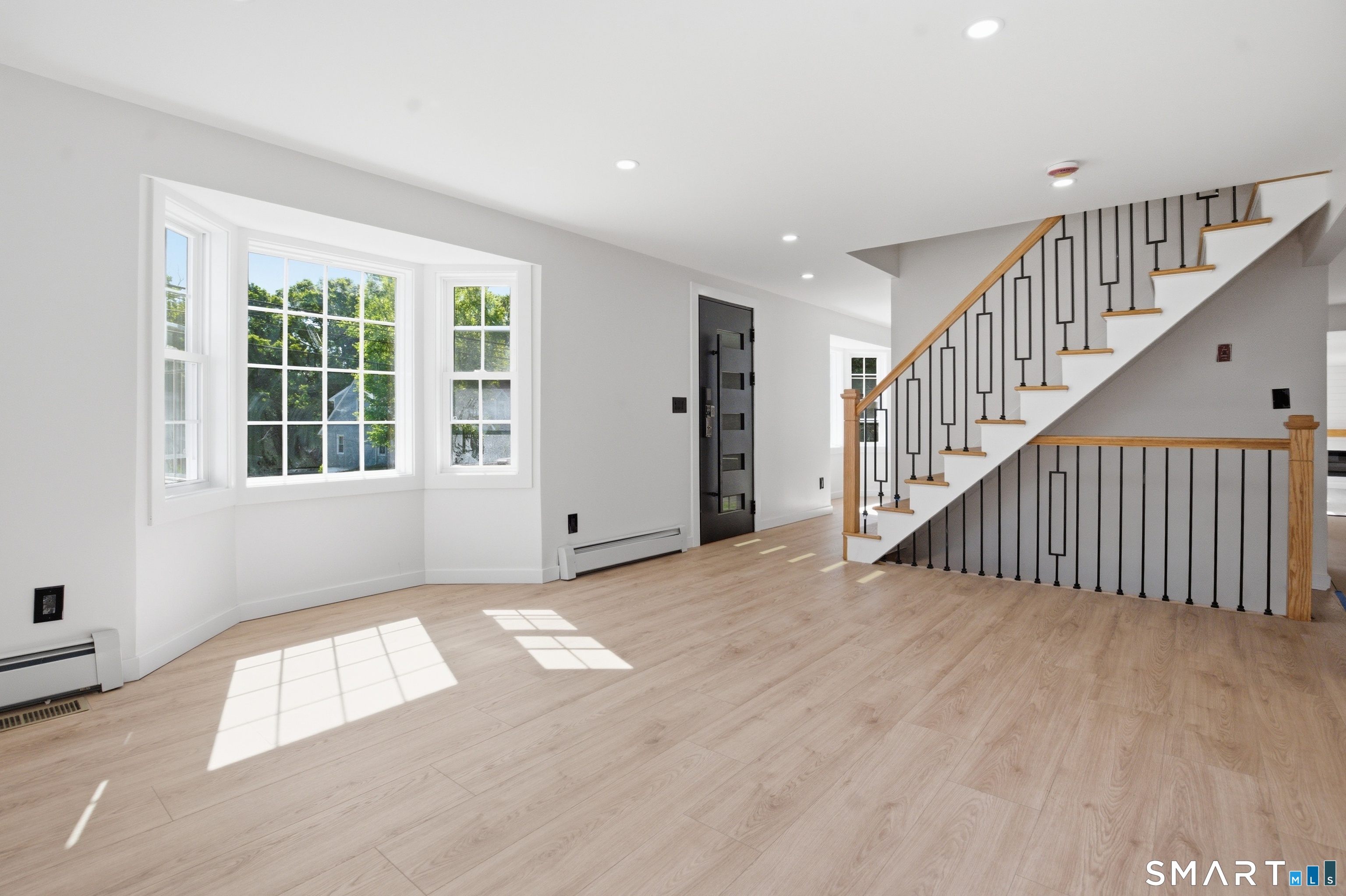 1646 Jennings Road Fairfield, CT 06824 - Photo 26 of 40