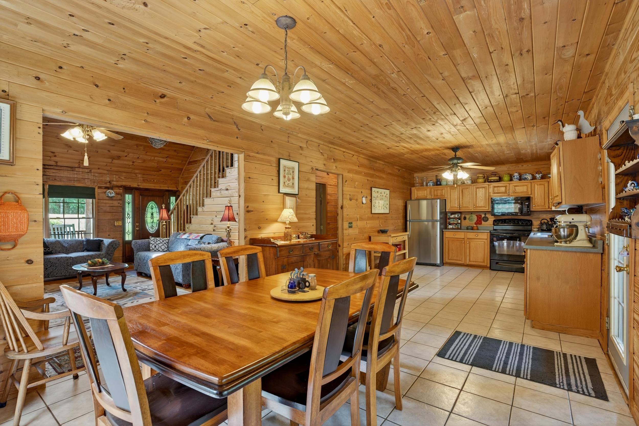 135 Pointe Drive Campobello, SC 29322 - Photo 7 of 44