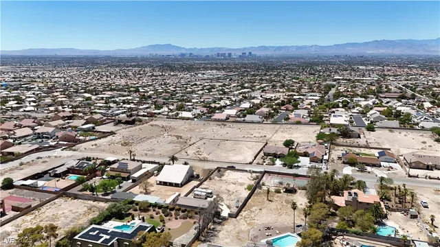 $295,000 | 255 Vista Valley Street, Las Vegas, NV 89110
