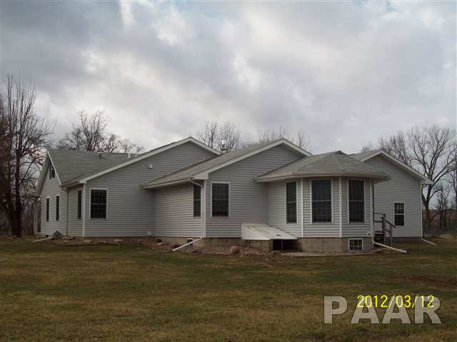 809 West Bittersweet Road Washington, IL 61571 - Photo 2 of 15 Gallery Image 2