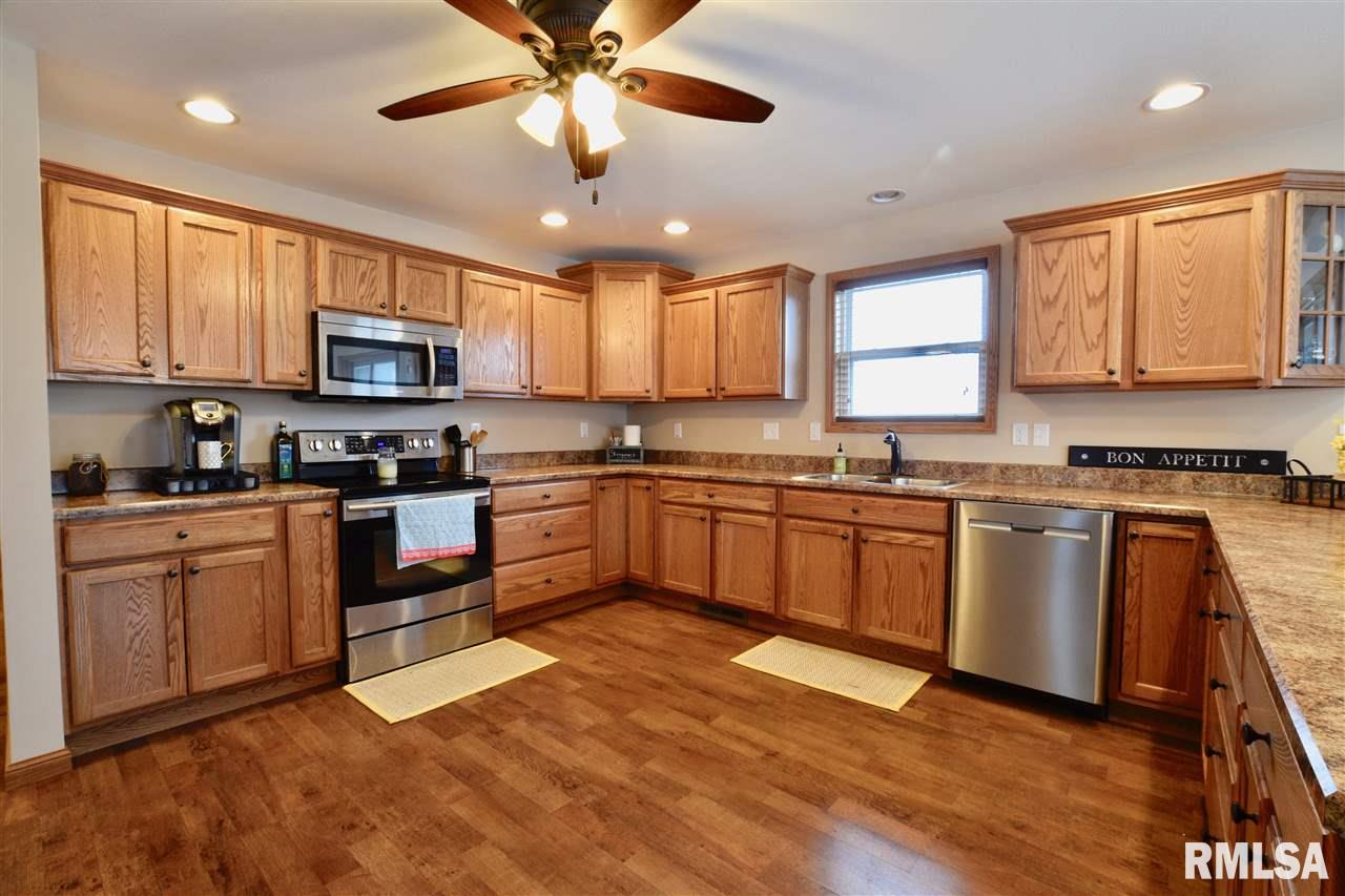25475 Valley View Road Tremont, IL 61568 - Photo 14 of 36