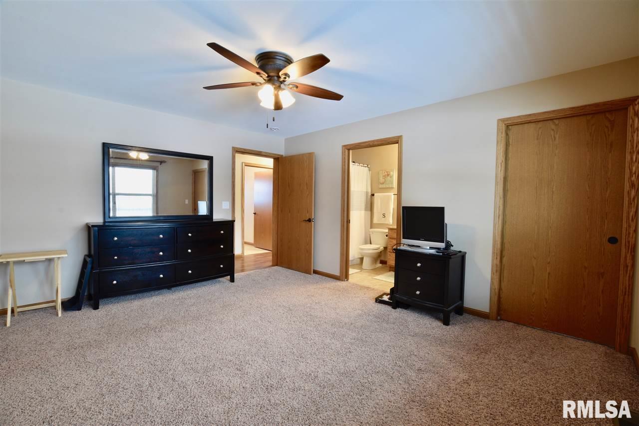 25475 Valley View Road Tremont, IL 61568 - Photo 20 of 36