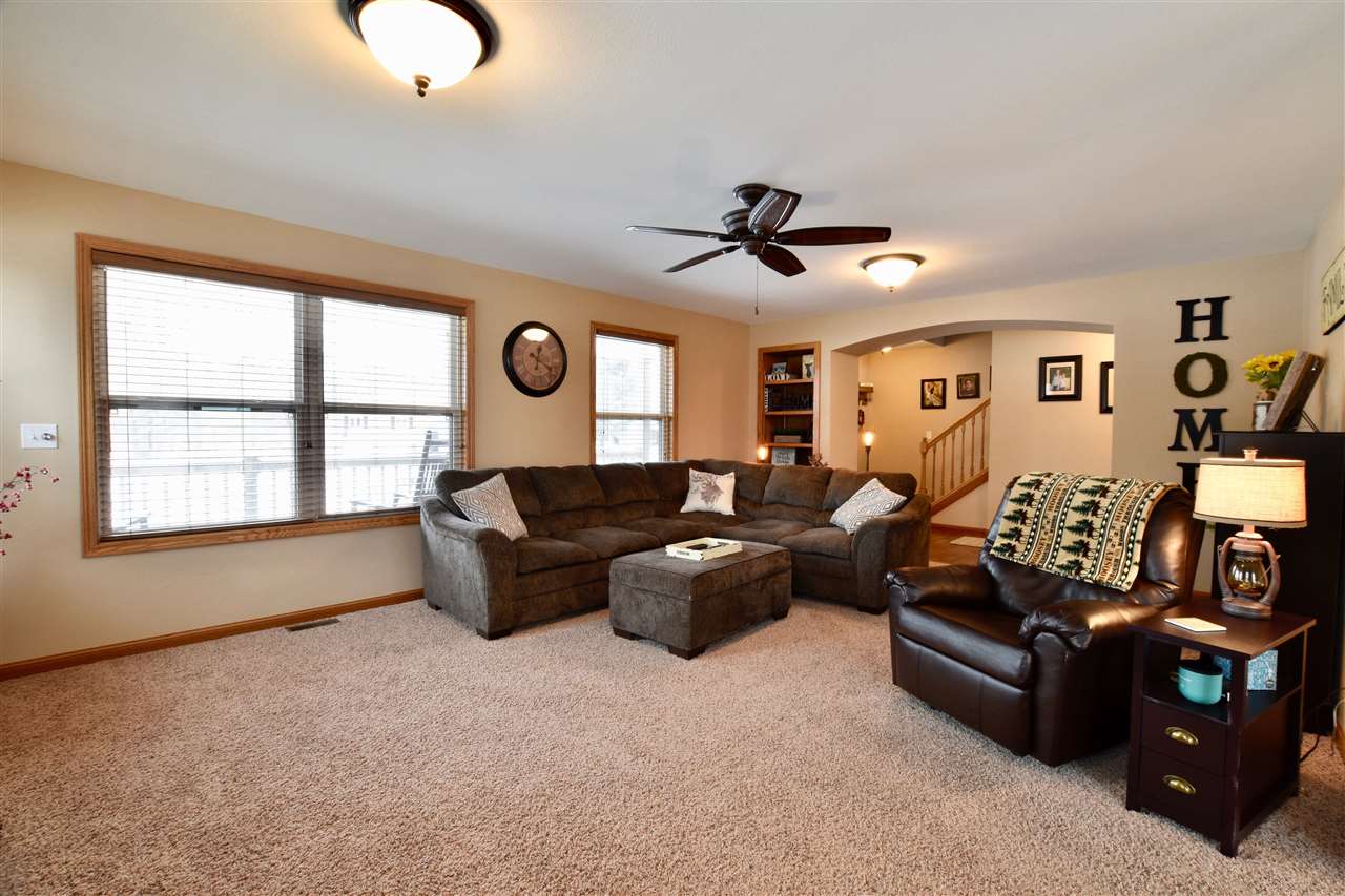 25475 Valley View Road Tremont, IL 61568 - Photo 6 of 36