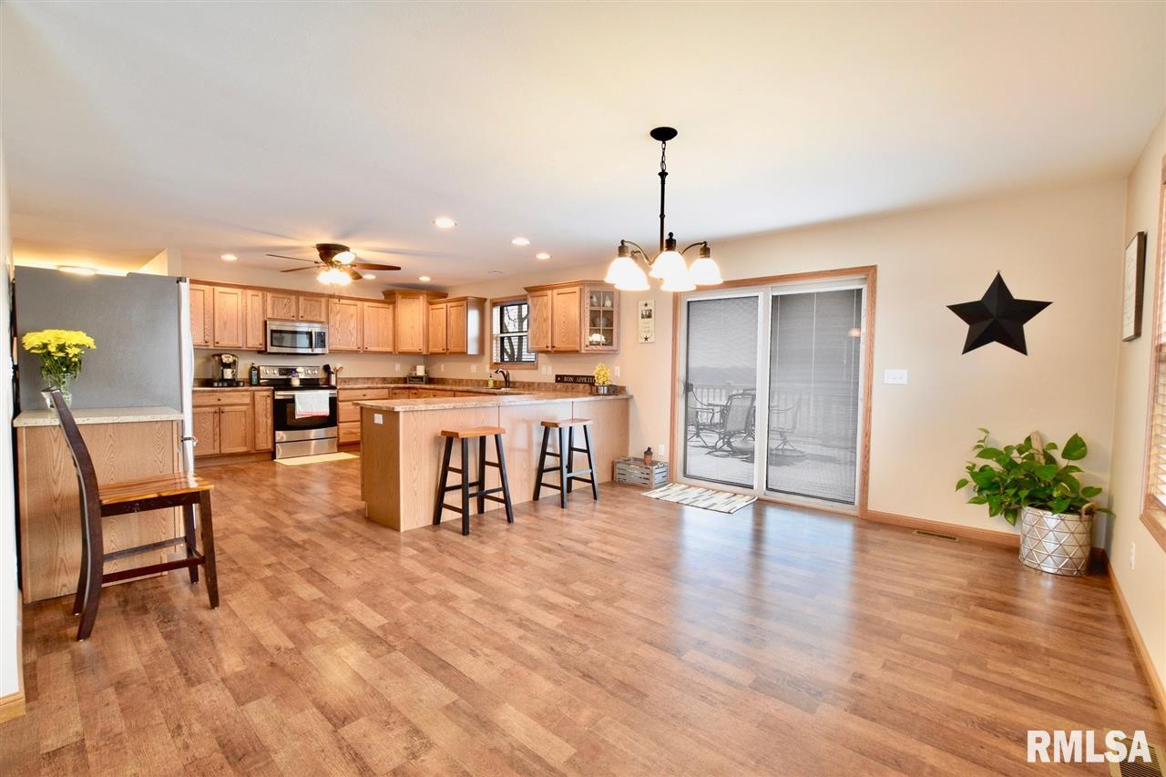 25475 Valley View Road Tremont, IL 61568 - Photo 9 of 36