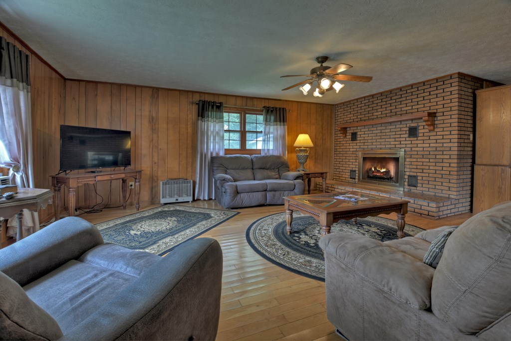 5171 Old Highway 76 Blue Ridge, GA 30513 - Photo 5 of 31