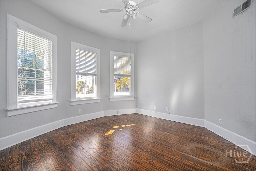 302 East 35th Street Savannah, GA 31401 - Photo 15 of 28