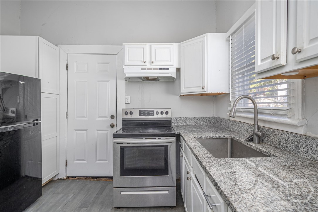 302 East 35th Street Savannah, GA 31401 - Photo 10 of 28