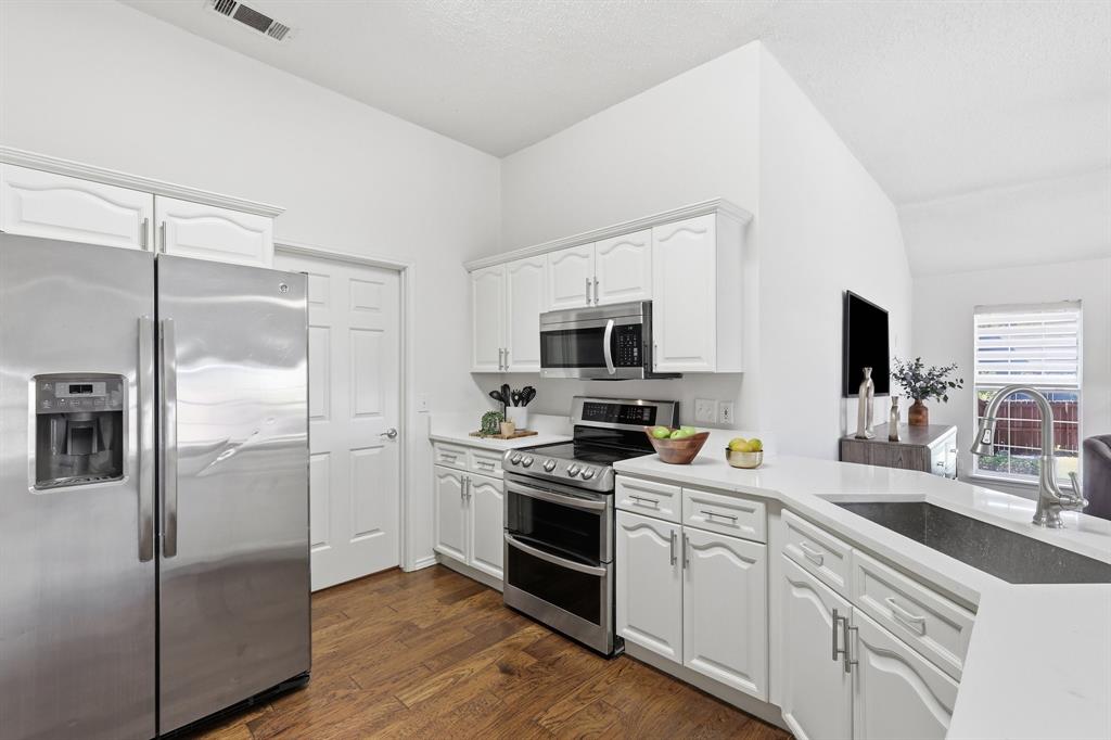 7641 King Arthur Road Frisco, TX 75035 - Photo 12 of 33 Gallery Image 12