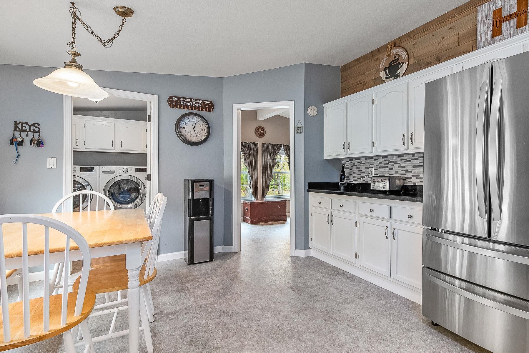 113 Pleasant Street Epping, NH 03042 - Photo 14 of 40