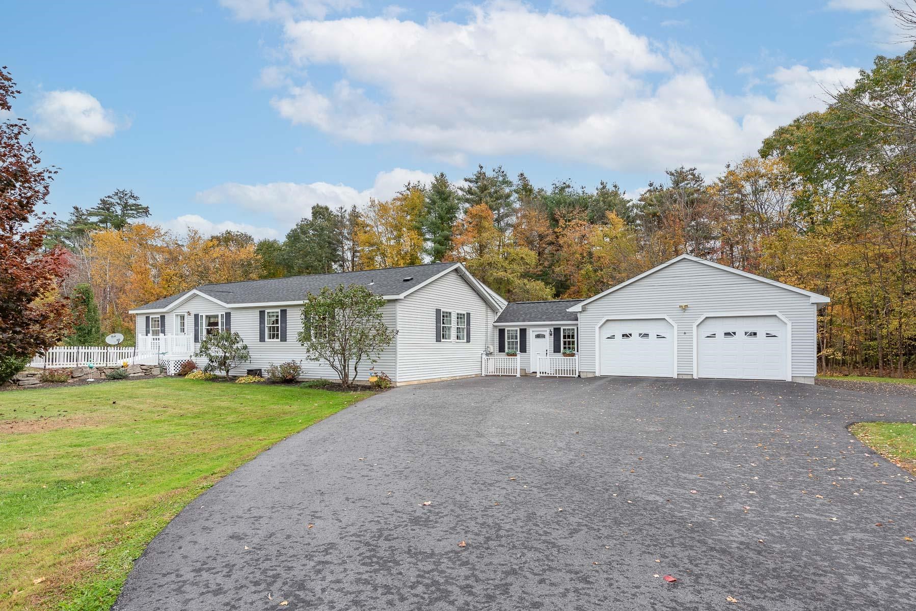 113 Pleasant Street Epping, NH 03042 - Photo 2 of 40