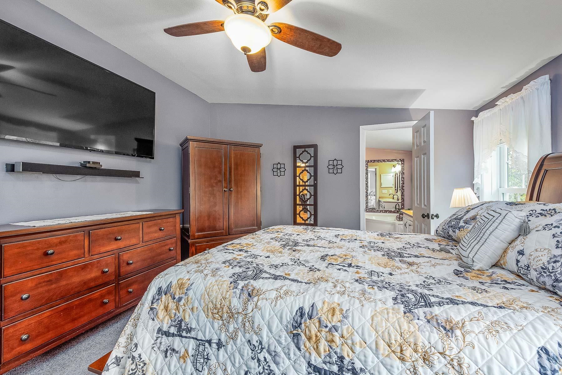 113 Pleasant Street Epping, NH 03042 - Photo 25 of 40