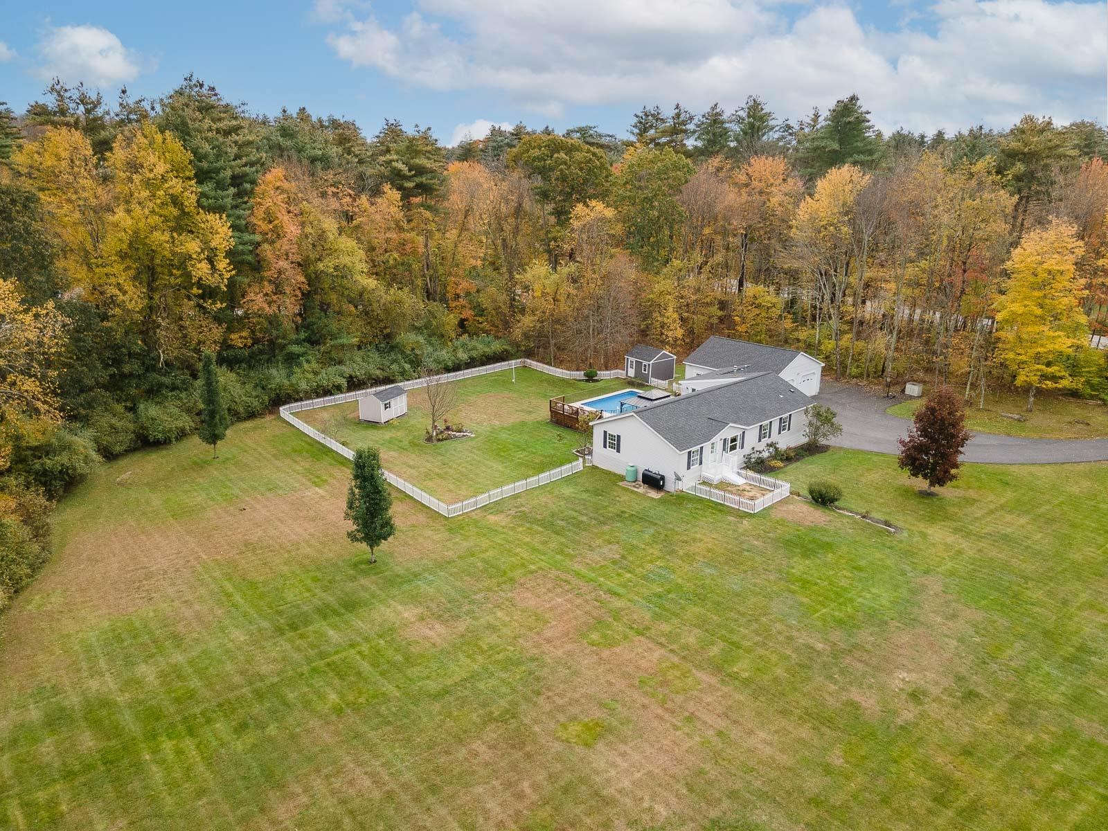 113 Pleasant Street Epping, NH 03042 - Photo 39 of 40