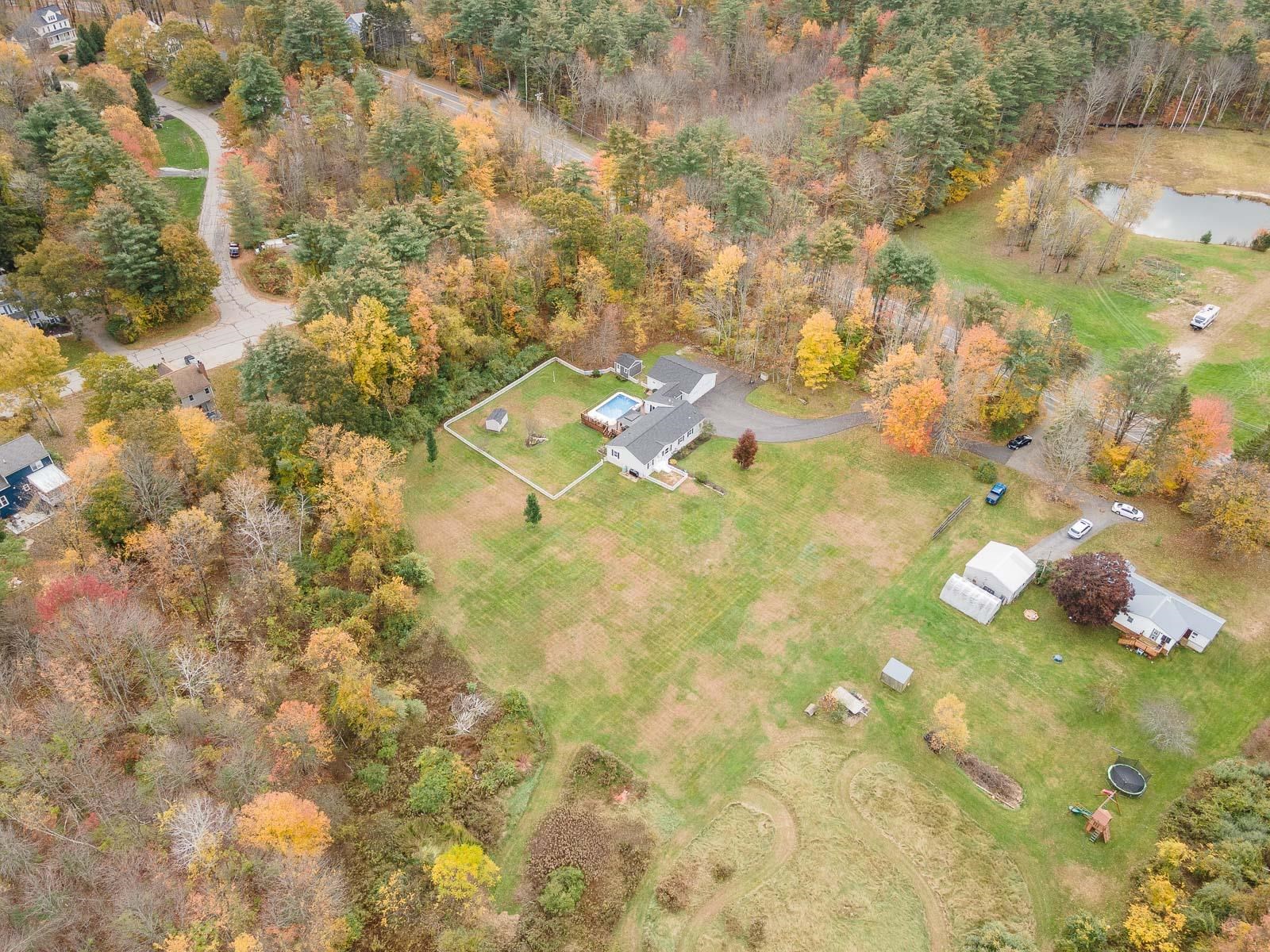 113 Pleasant Street Epping, NH 03042 - Photo 5 of 40