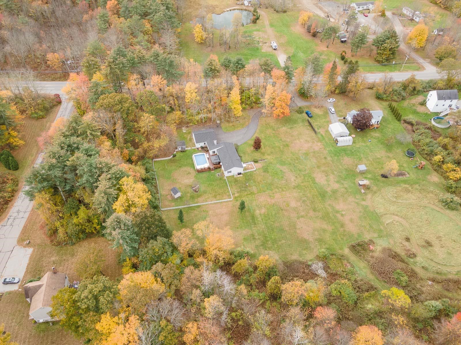 113 Pleasant Street Epping, NH 03042 - Photo 7 of 40