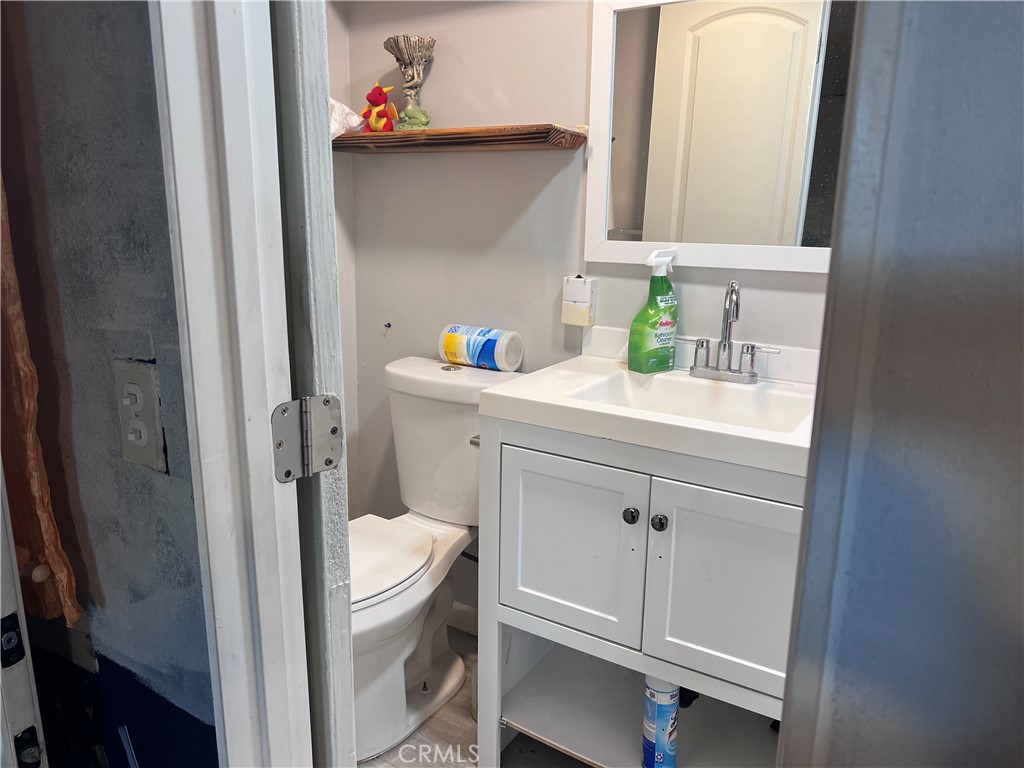 702 North Burris Avenue Compton, CA 90221 - Photo 17 of 17