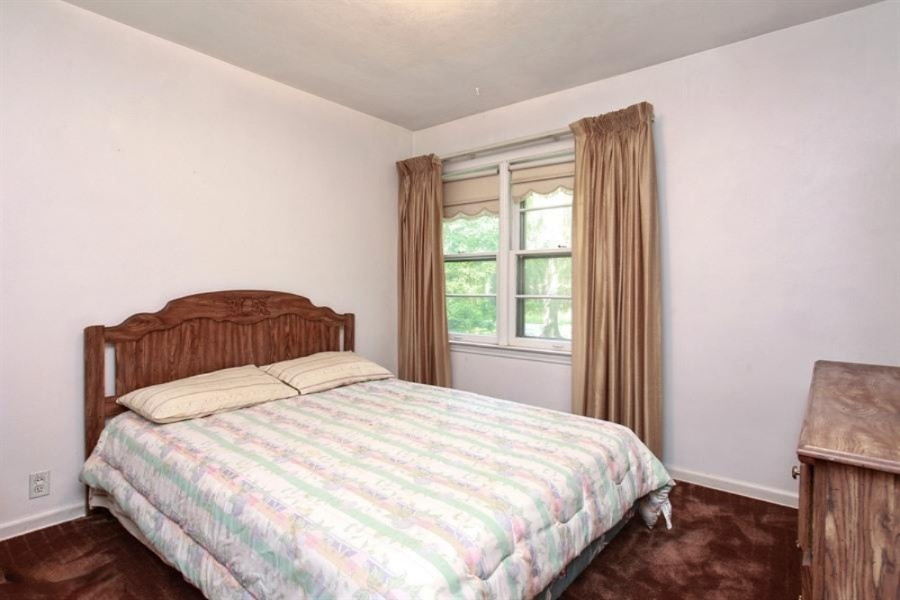 16489 Lakeshore Road Union Pier, MI 49129 - Photo 8 of 16 08_16489LakeshoreRd_153_2ndBedroom_LowRe
