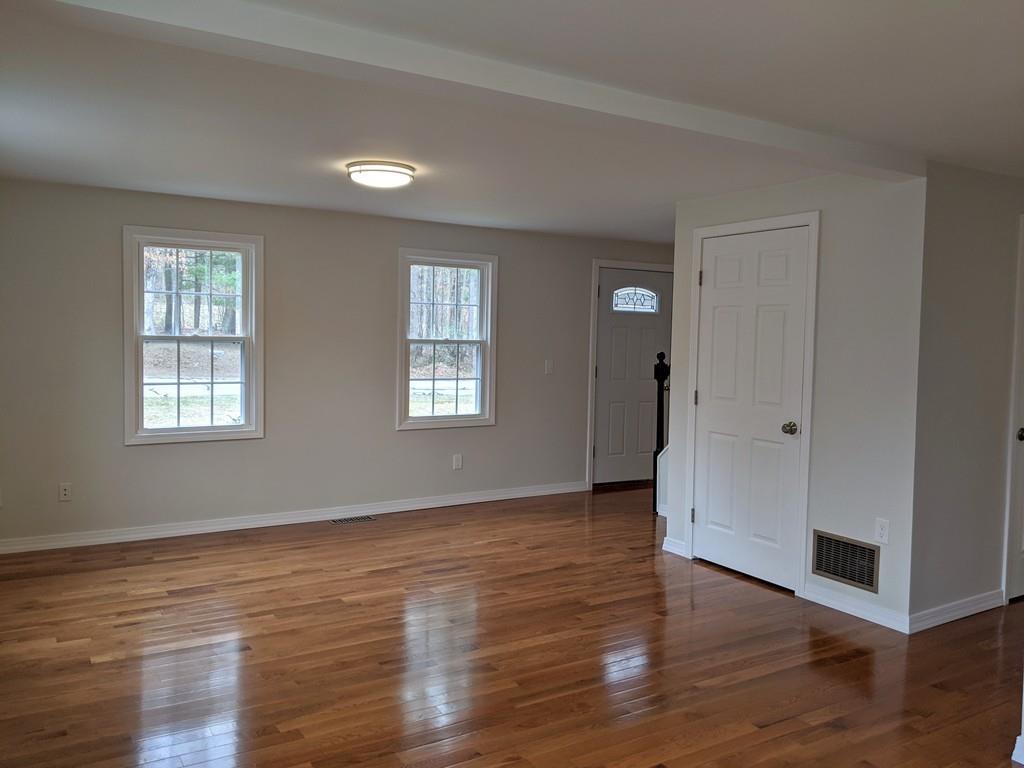 384 Mashapaug Road Holland, MA 01521 - Photo 4 of 15