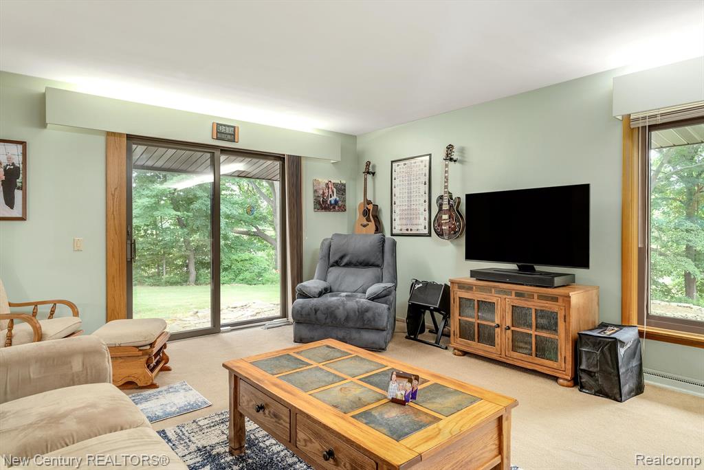 211 Spring Street Vernon, MI 48476 - Photo 18 of 65
