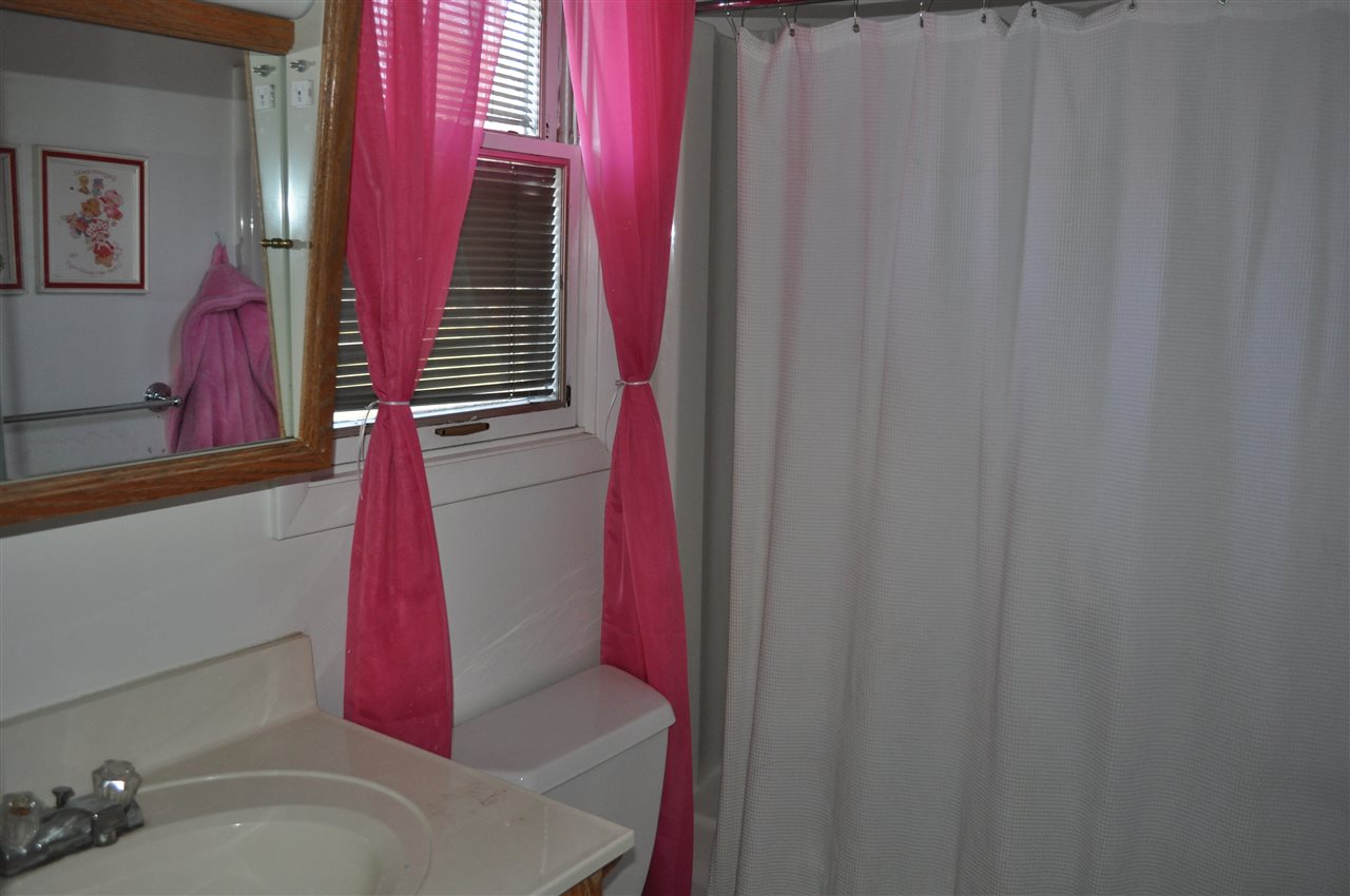 2369 Tamara Road Kalkaska, MI 49646 - Photo 13 of 20 1820982-12.JPG