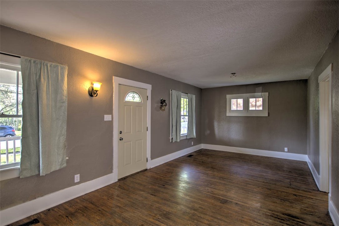 1336 Riverview Avenue Decatur, IL 62522 - Photo 5 of 22