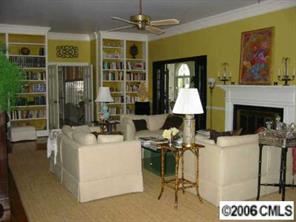 7022 Sardis Road Charlotte, NC 28270 - Photo 4 of 8 Gallery Image 4