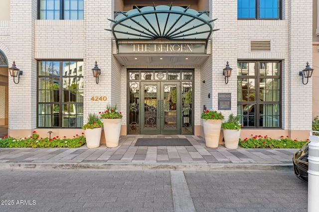 $10,999 | 4240 East Camelback Road, Unit 508, Phoenix, AZ 85018