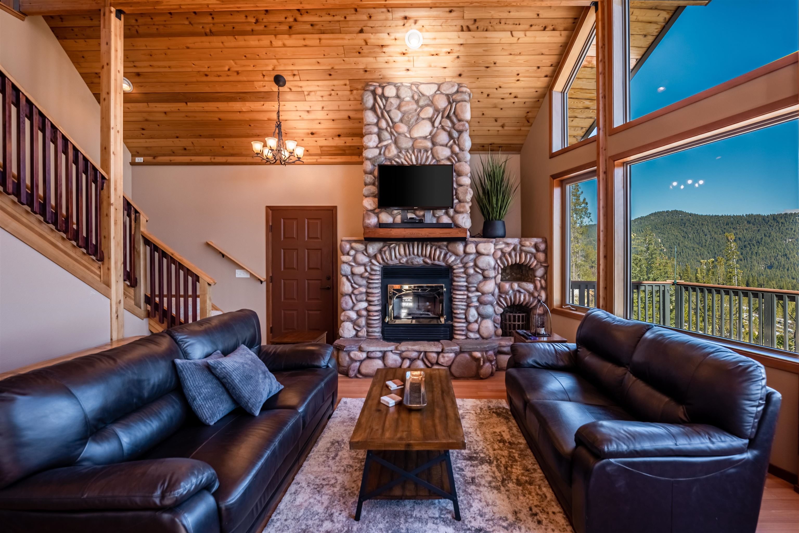4612 West A Barr Road Mount Shasta, CA 96067 - Photo 4 of 26 Gallery Image 4