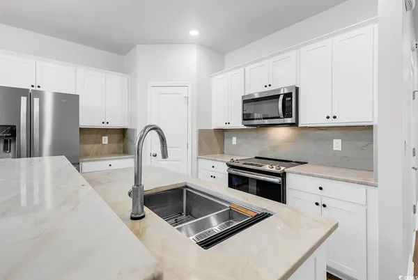 $379,000 | 87 Vineyard Place, Unit 34, Pawleys Island, SC 29585