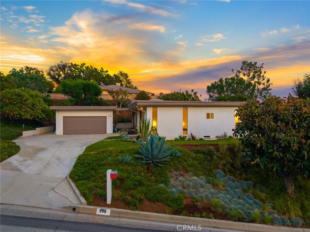 598 Camillo Road Sierra Madre, CA 91024 - Photo 4 of 75 Gallery Image 4
