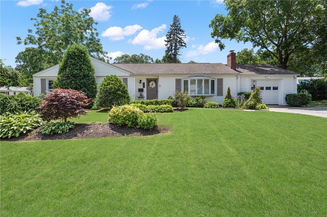 34 Flagg Avenue Warwick, RI 02886 - Photo 1 of 28