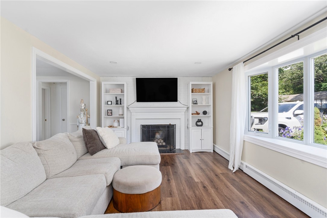 34 Flagg Avenue Warwick, RI 02886 - Photo 11 of 28