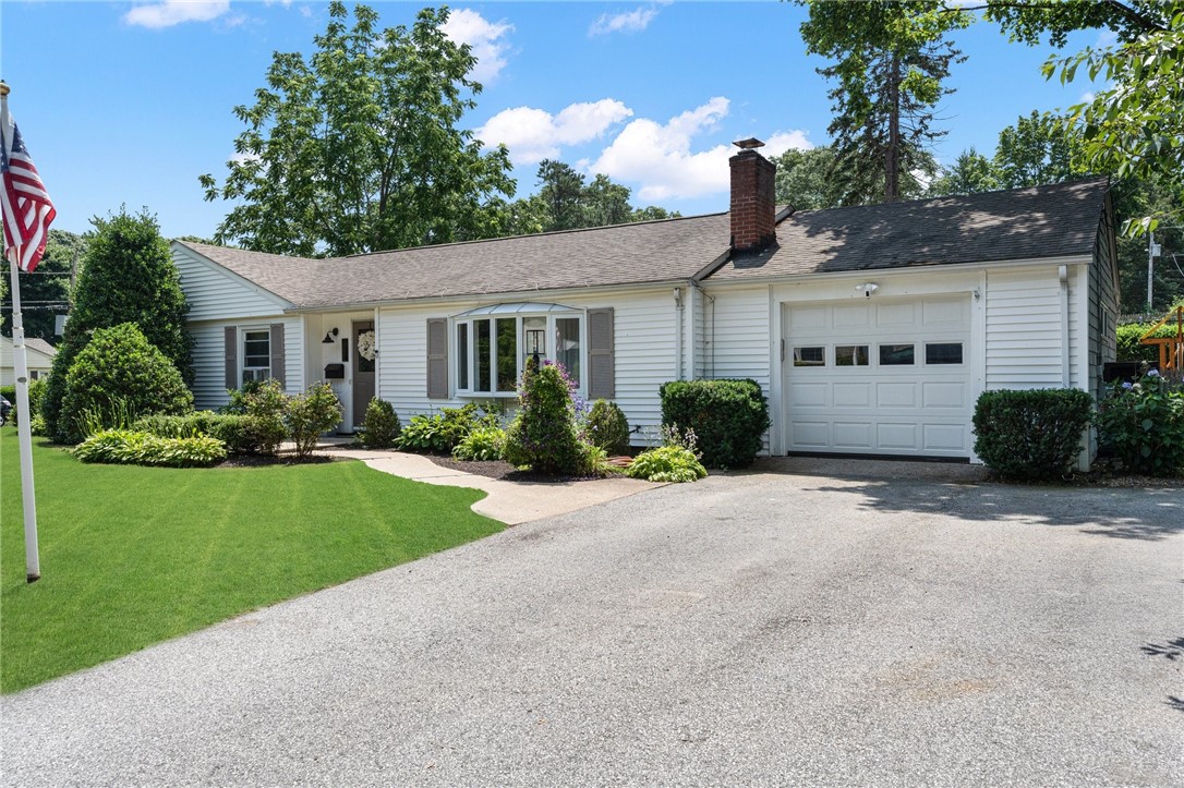 34 Flagg Avenue Warwick, RI 02886 - Photo 2 of 28