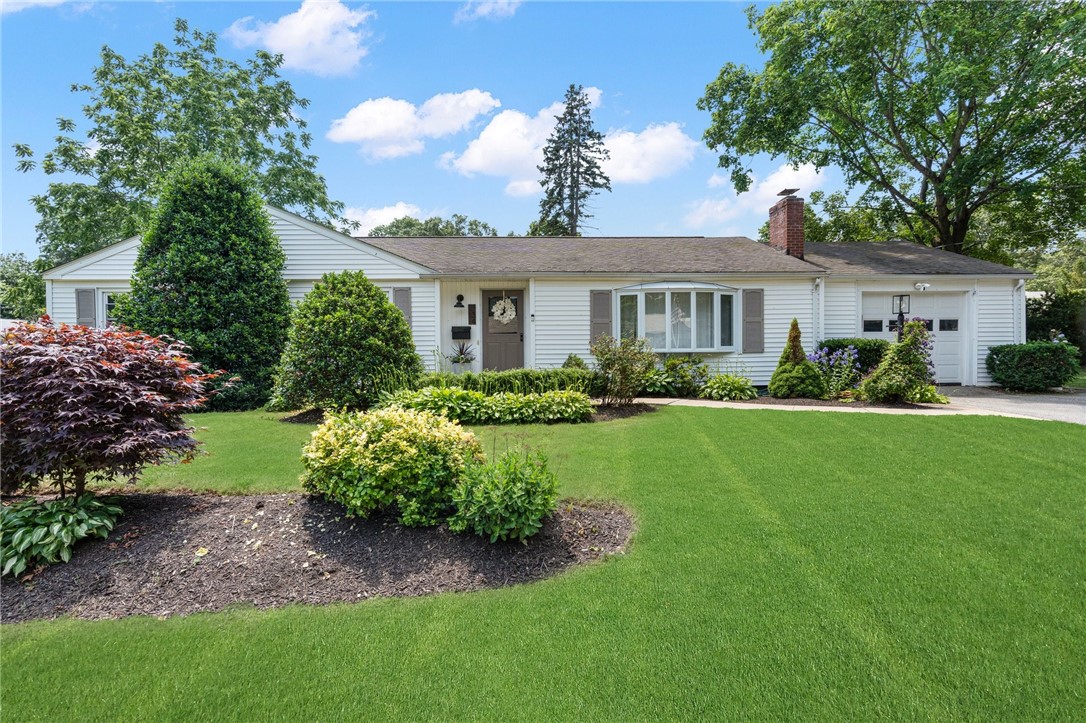 34 Flagg Avenue Warwick, RI 02886 - Photo 4 of 28