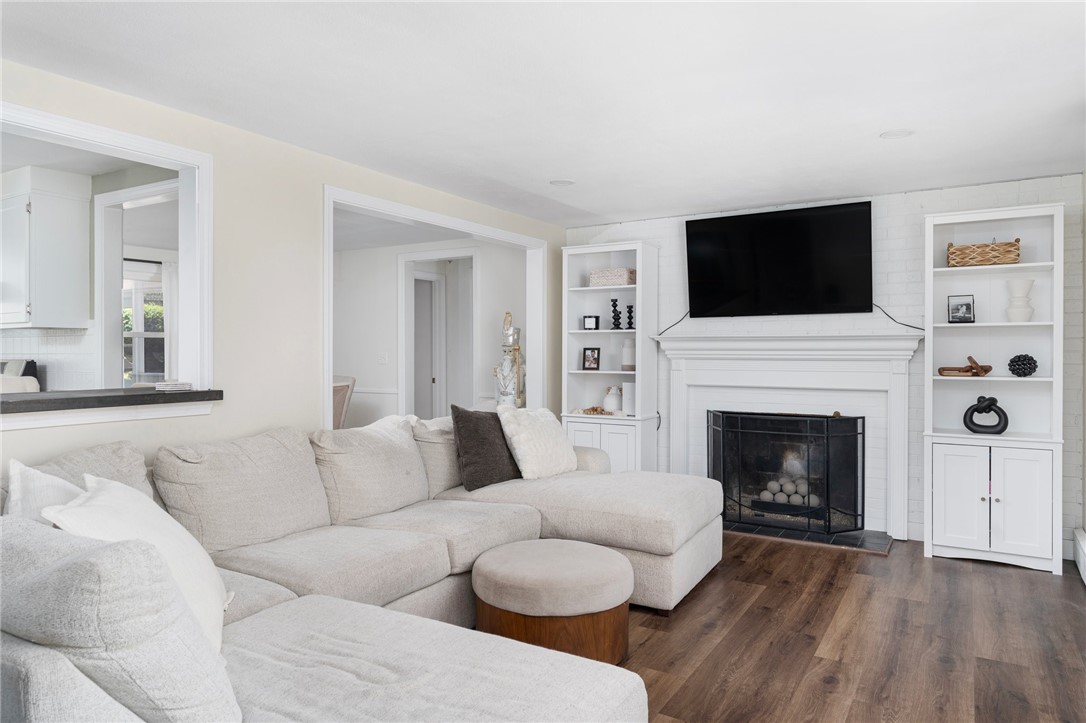 34 Flagg Avenue Warwick, RI 02886 - Photo 9 of 28