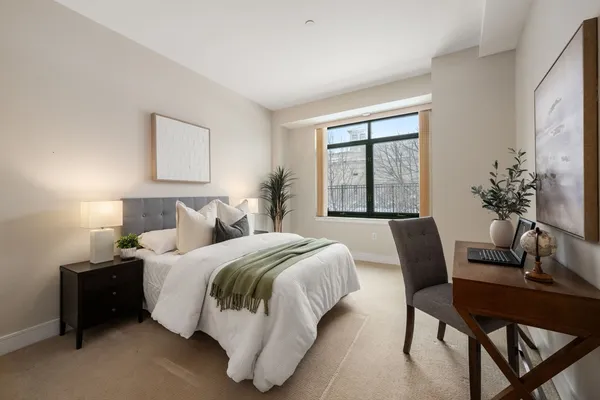 $1,565,000 | 2400 Beacon Street, Unit 102, Boston, MA 02467