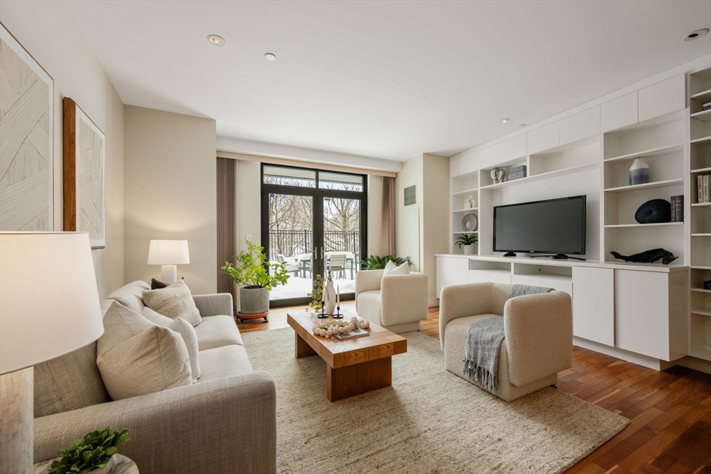 2400 Beacon Street, Unit 102 Boston, MA 02467 - Photo 3 of 34