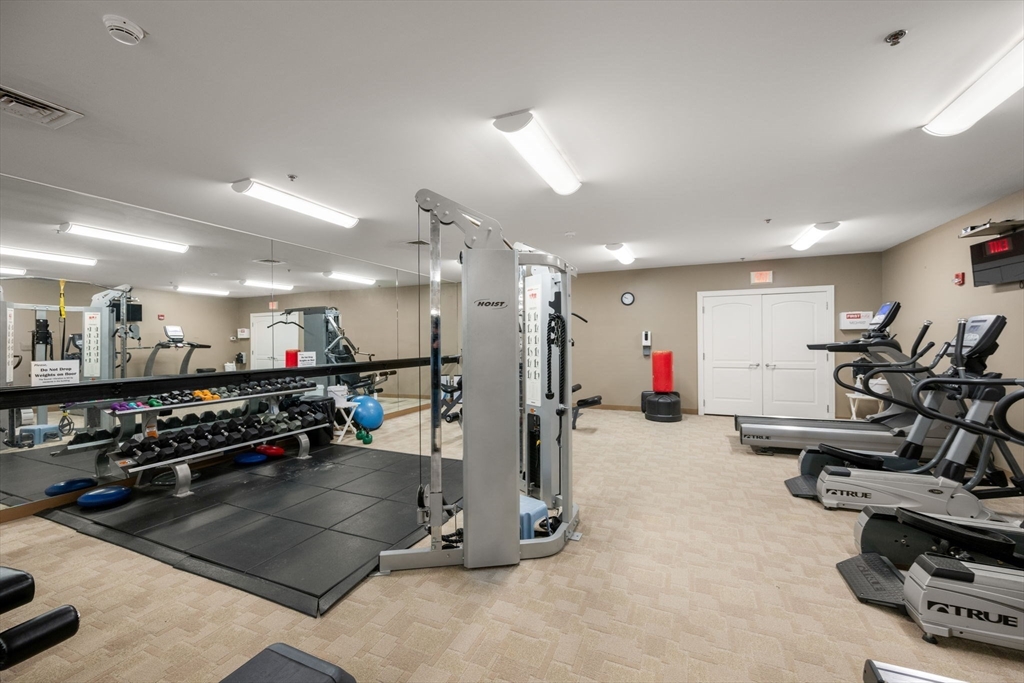 2400 Beacon Street, Unit 102 Boston, MA 02467 - Photo 31 of 34