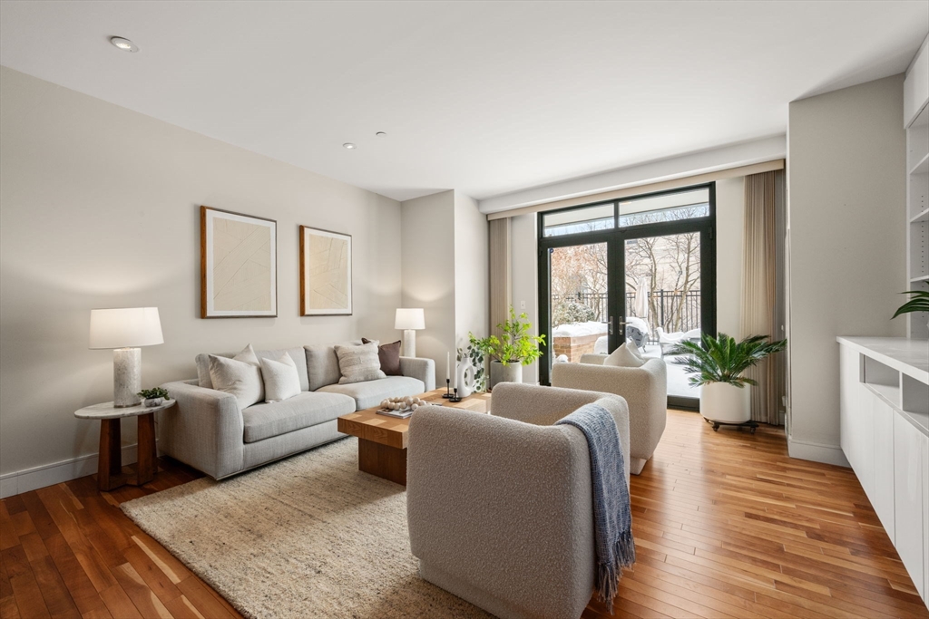 2400 Beacon Street, Unit 102 Boston, MA 02467 - Photo 4 of 34