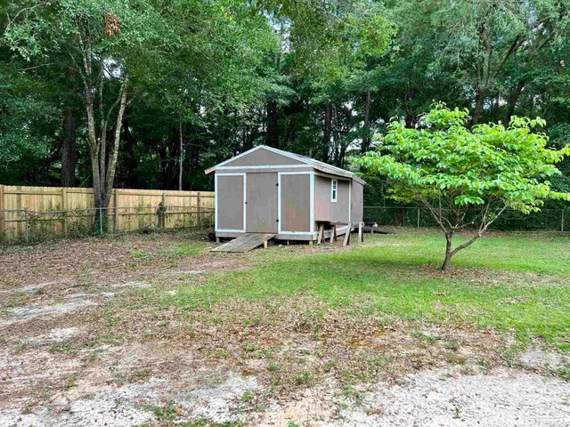 $1,700 | 5905 Pamela Drive, Milton, FL 32570
