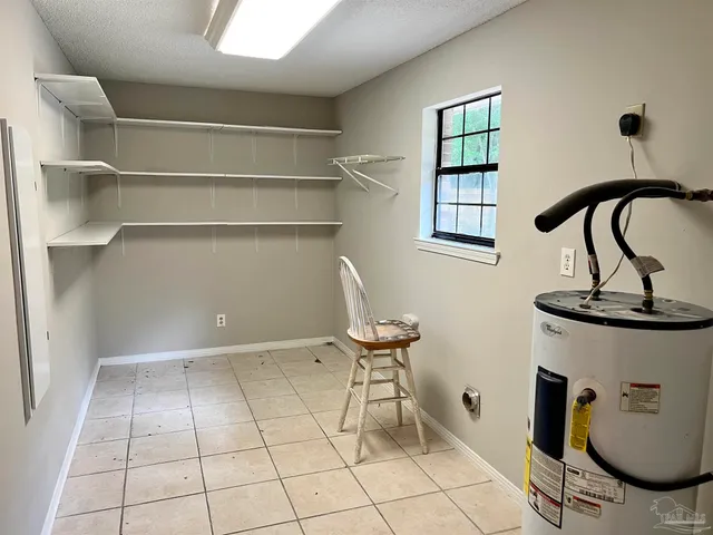 $1,600 | 5905 Pamela Drive, Milton, FL 32570