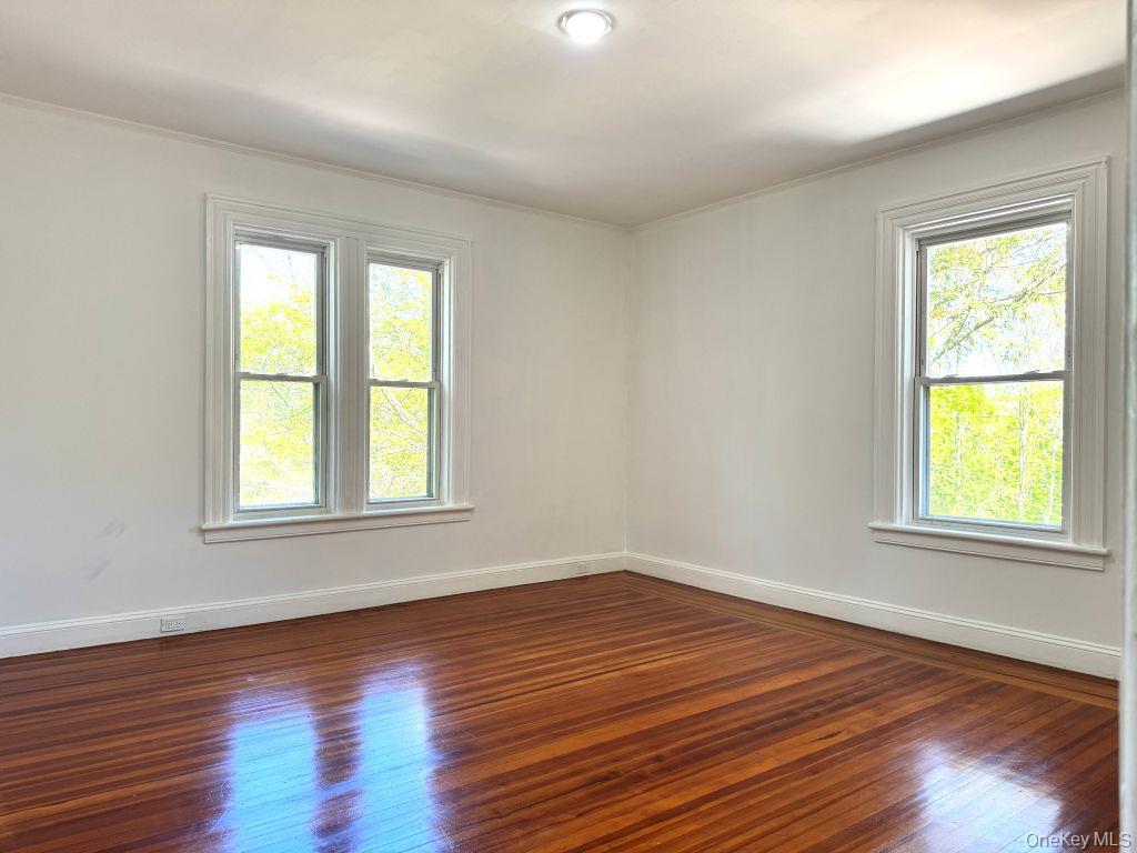 560 Taxter Road Elmsford, NY 10523 - Photo 18 of 39