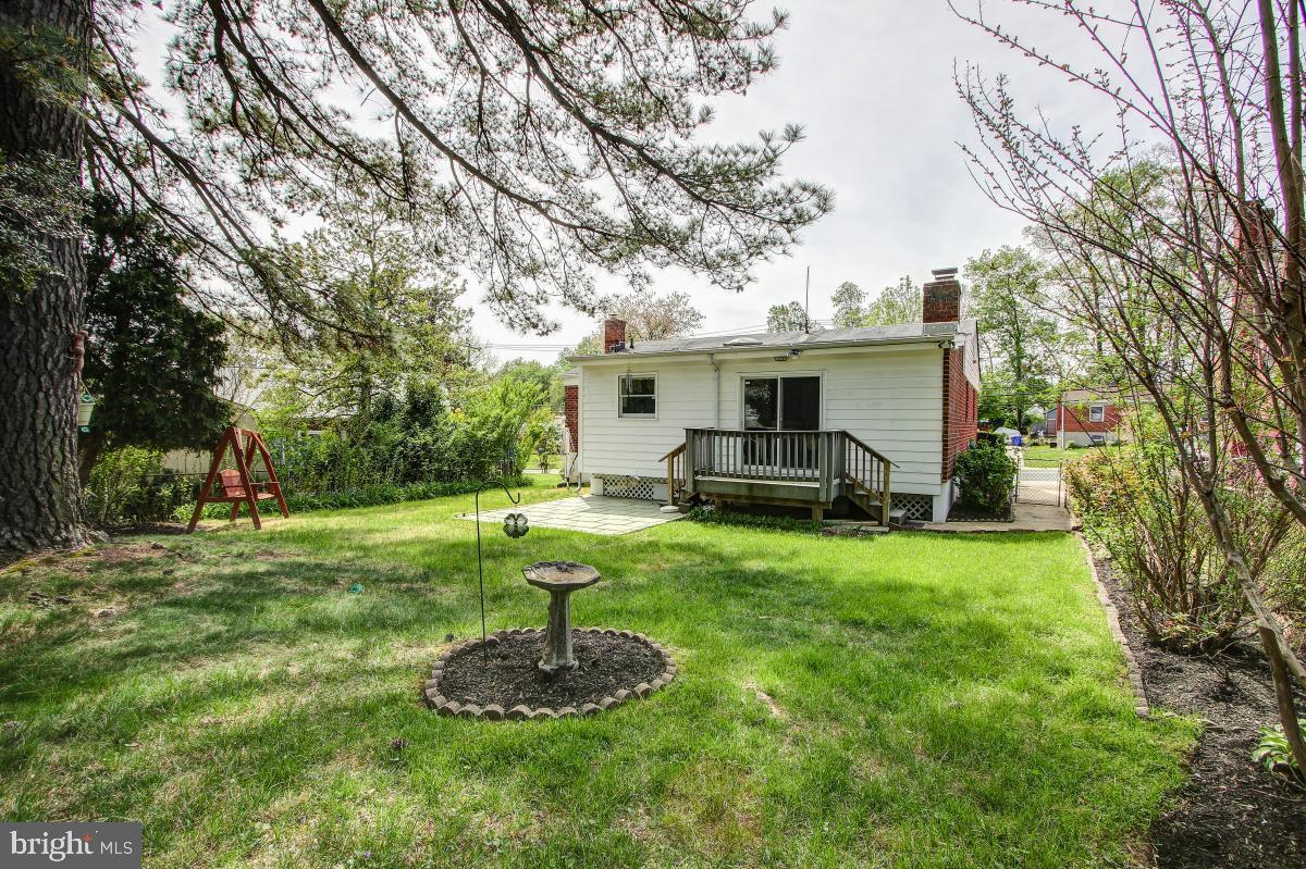 11803 Rocking Horse Road Rockville, MD 20852 - Photo 28 of 28 a view of a house with backyard
