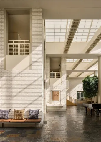 $5,993,000 | 5801 Oakwood Road, Mission Hills, KS 66208