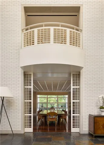 $5,993,000 | 5801 Oakwood Road, Mission Hills, KS 66208