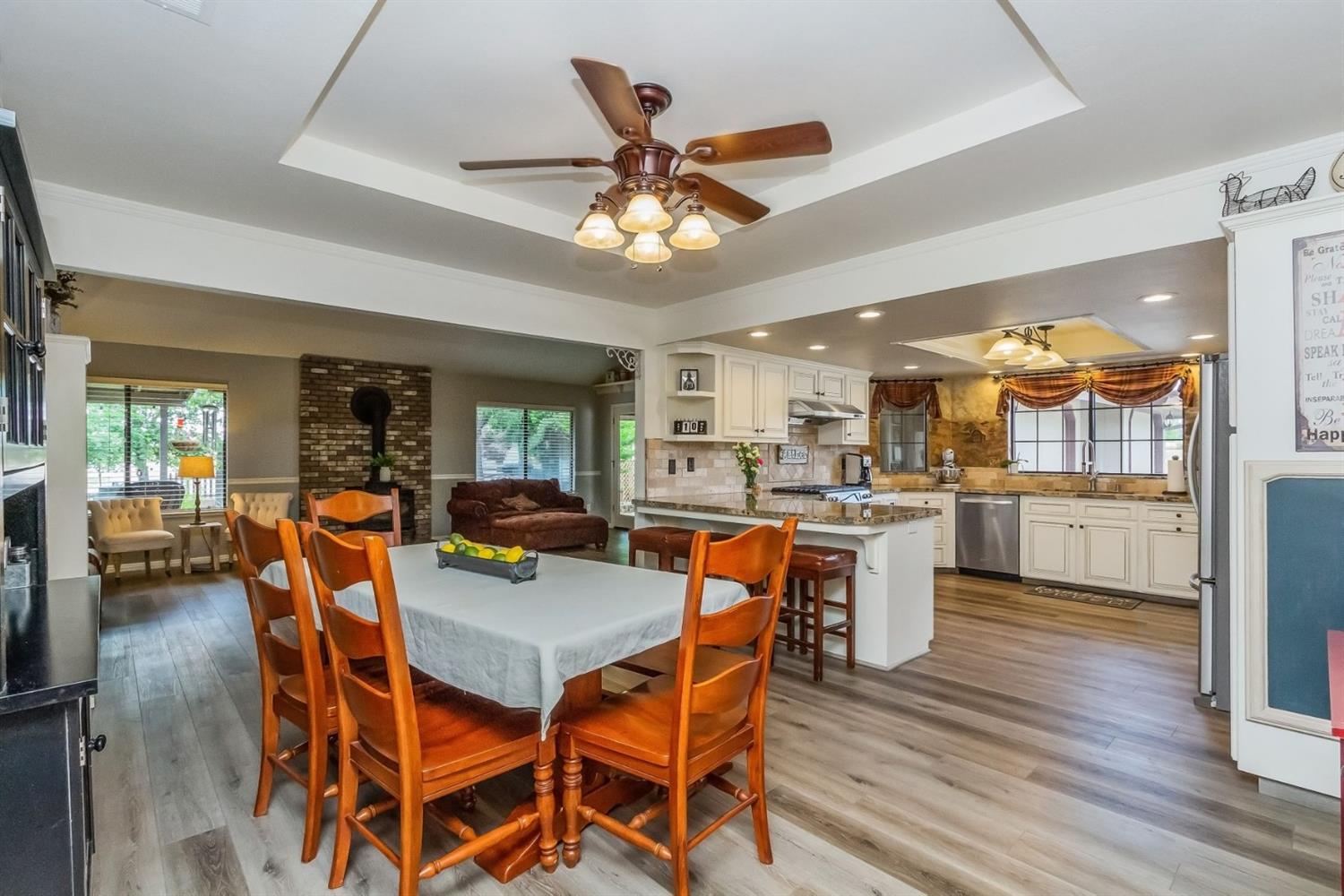 15456 Mark Road Madera, CA 93636 - Photo 6 of 44 Gallery Image 6