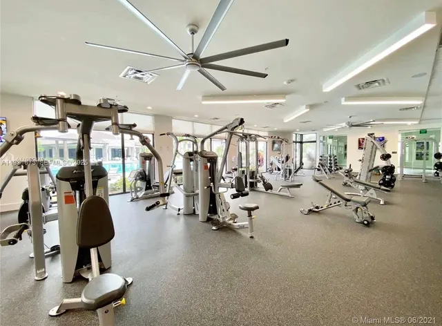 $980,000 | 4749 Northwest 85th Avenue, Doral, FL 33166